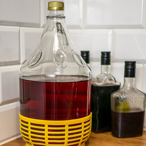 Demižón Dama.5 L so skrutkovacím uzáverom - 4