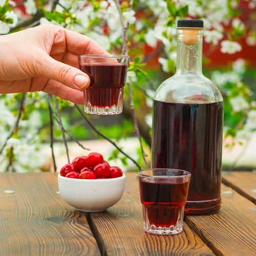 Esencia s príchuťou višňovky, 2,5 L na 250 L hotového nápoja - 5
