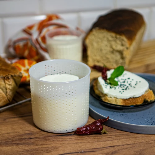 Okrúhla syrárska forma Ø 10 x 9,5 cm na 300 g - 2